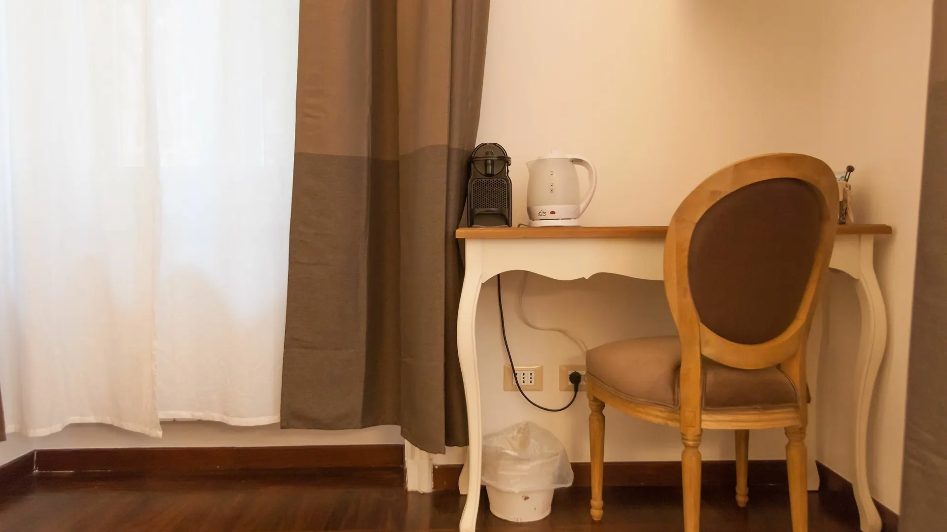 Pensionat Popolo & Flaminio Rooms